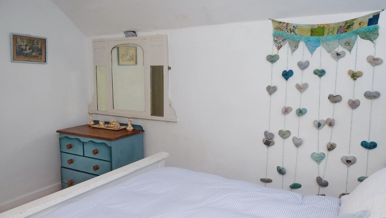 Wellspring Cottage Nr Kynance Cove ลิซาร์ด ภายนอก รูปภาพ